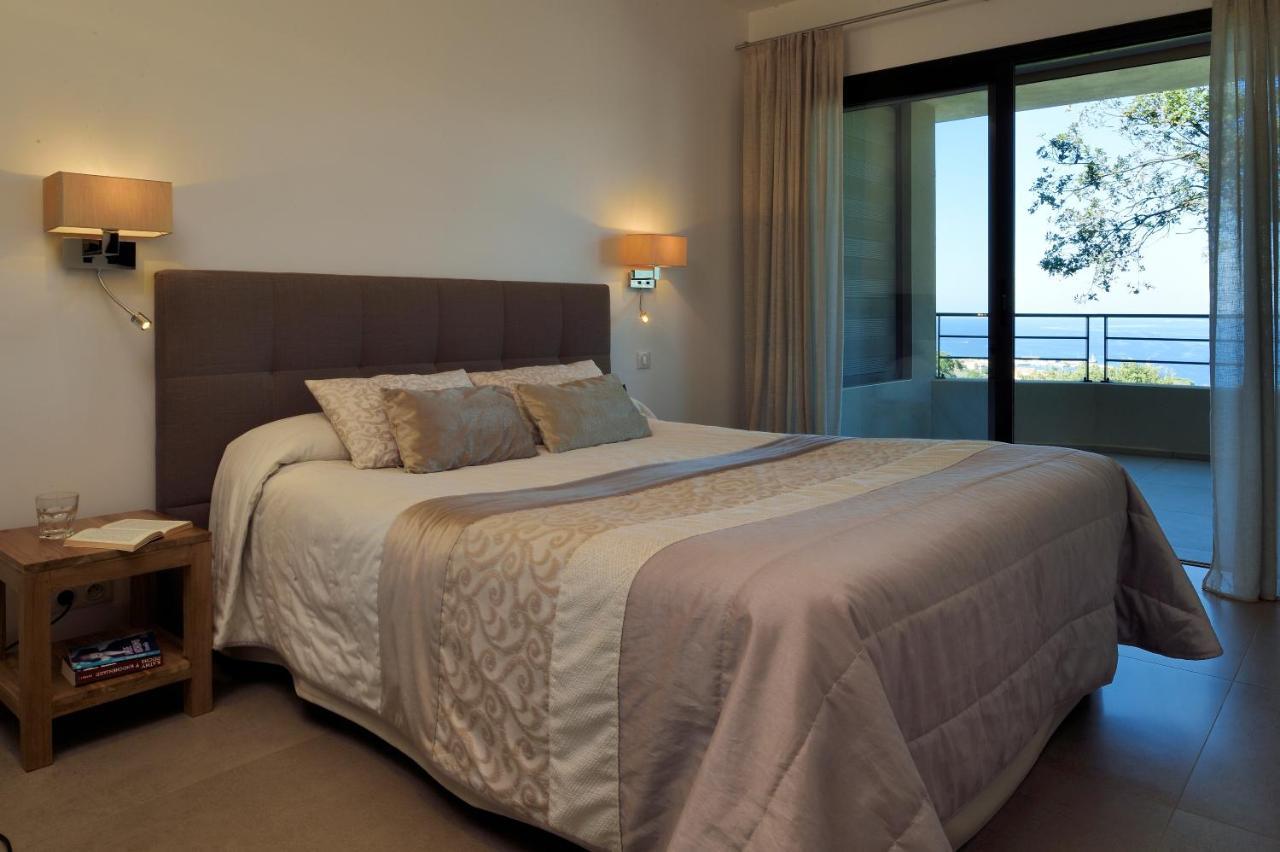 & Aria Marina Aparthotel